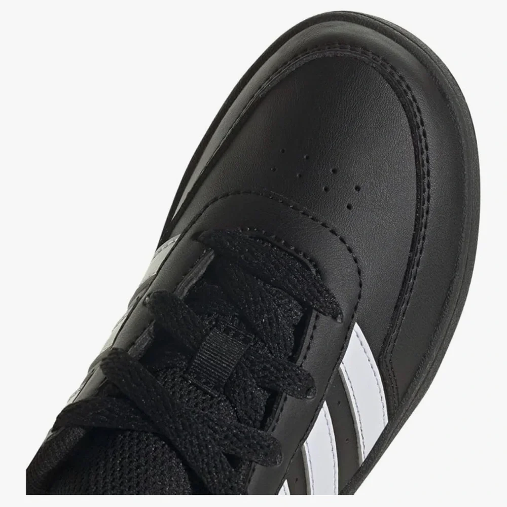 Adidas Men's Black and White Striped Sneakers, Size 6, Brand‎ New